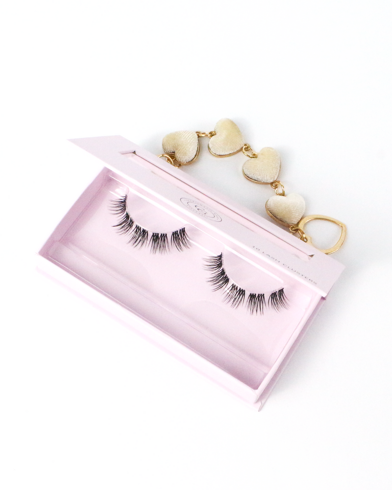 MONA LASHES