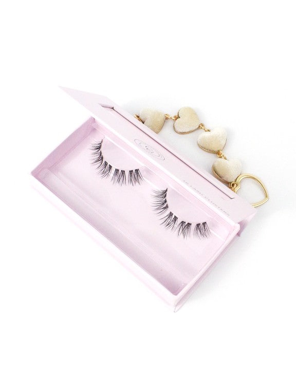 MOLLY LASHES